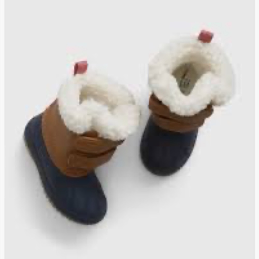 Gap Toddler Sherpa Lined Duck Boots